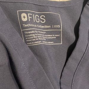 XXS Figs Dark Harbor Casma 3 Pocket Top